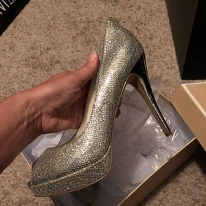 New Michael Kors Sz 7.5 Heels